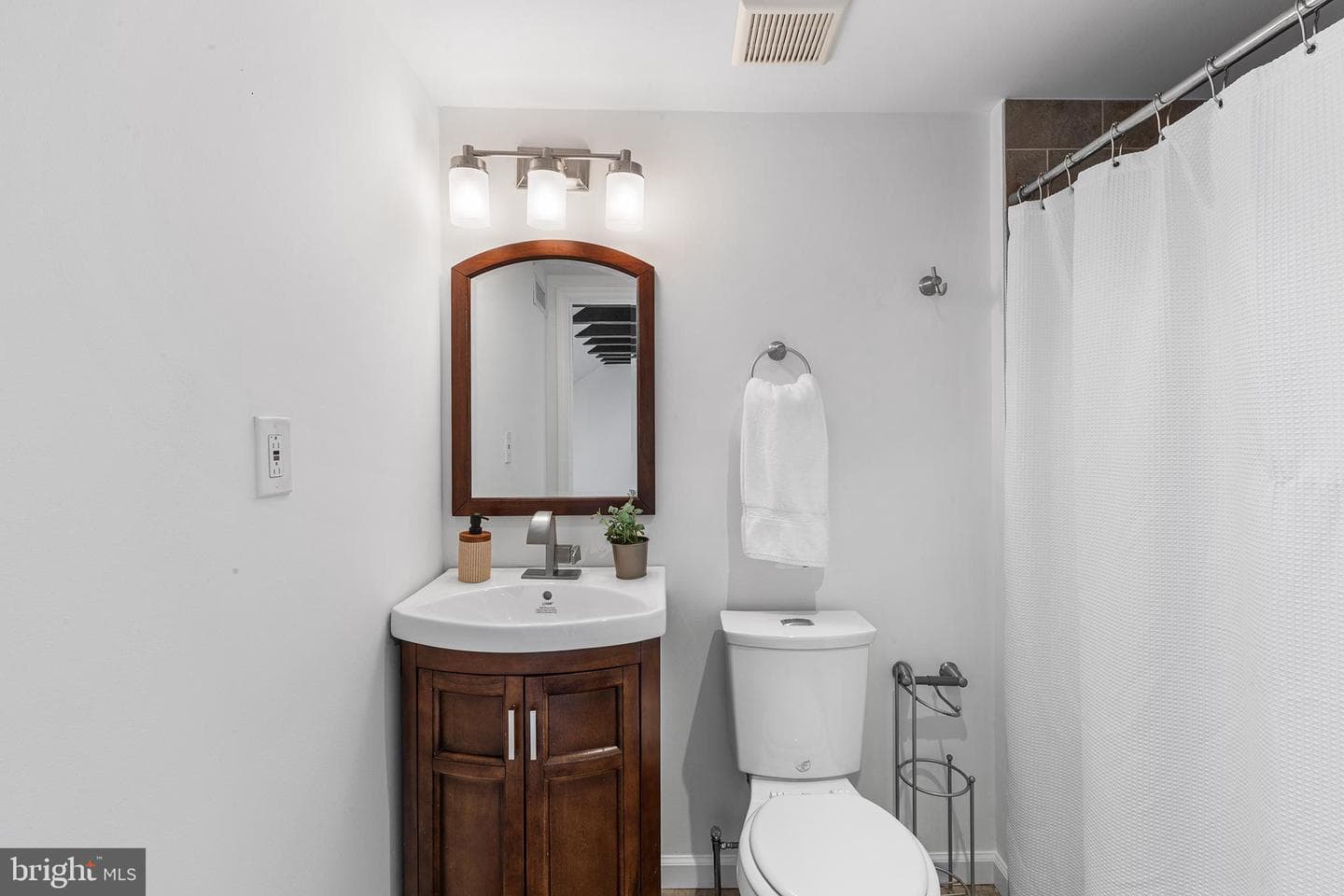 523 Fairmount Avenue photo 43