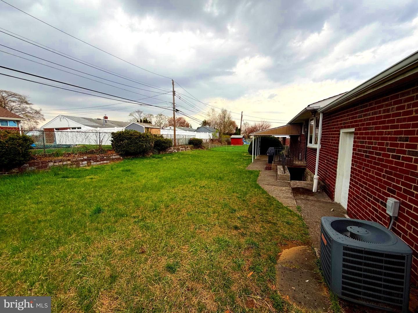 9610 Dedaker Street photo 22