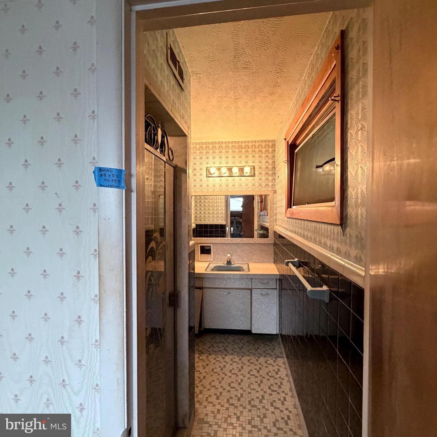 9610 Dedaker Street photo 9