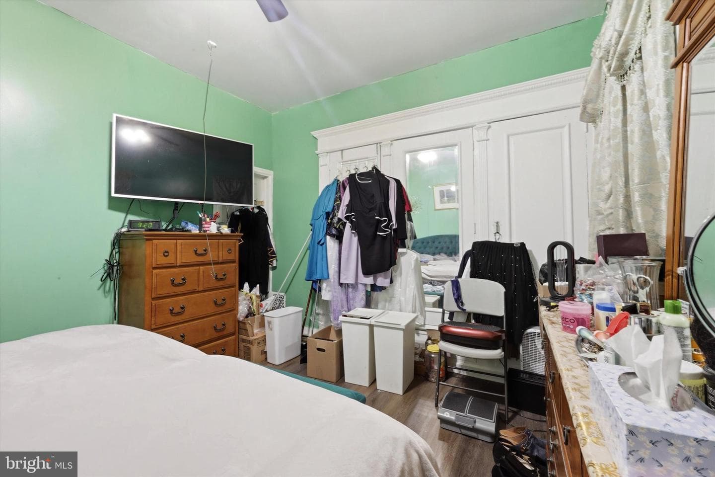 1527 N Dover Street photo 11