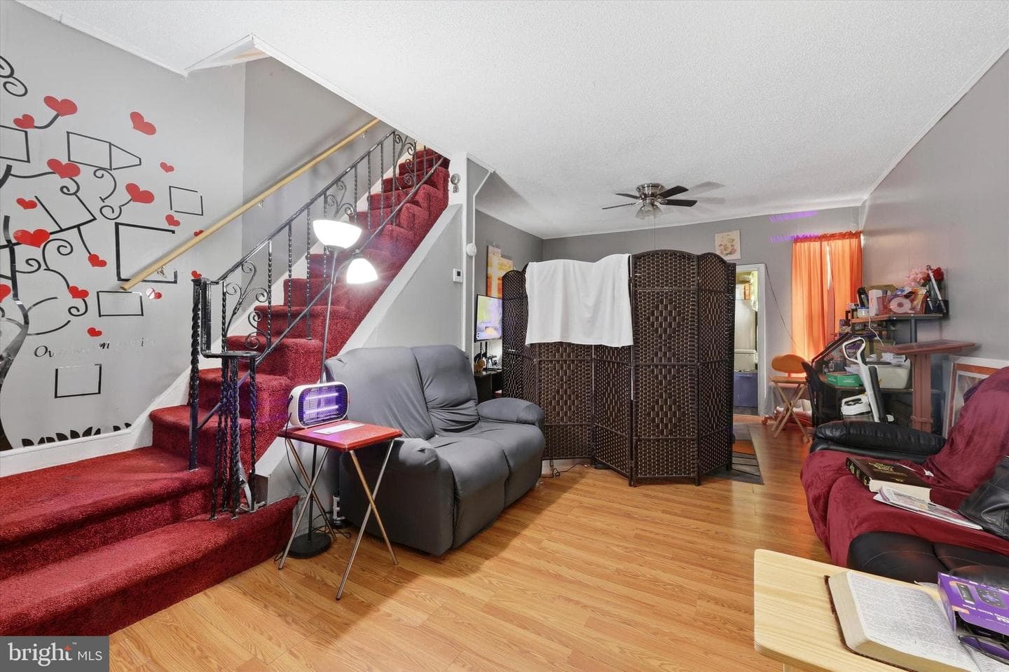 1527 N Dover Street photo 4