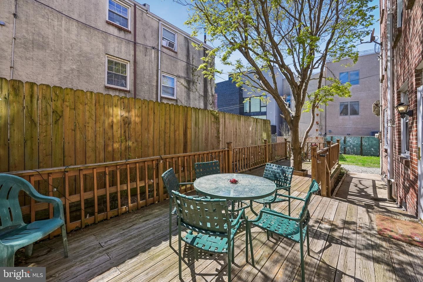 335-337r Poplar Street photo 4