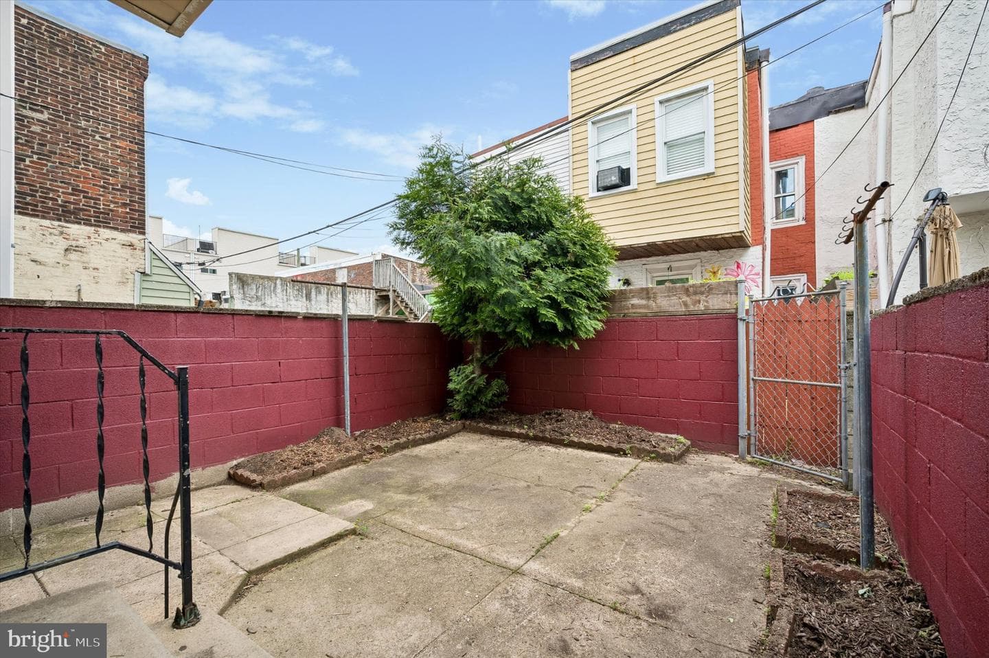 2640 Memphis Street photo 13