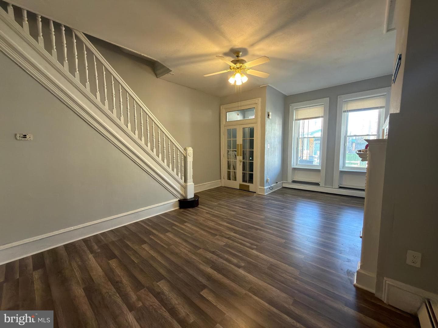 1112 W Tioga Street photo 3