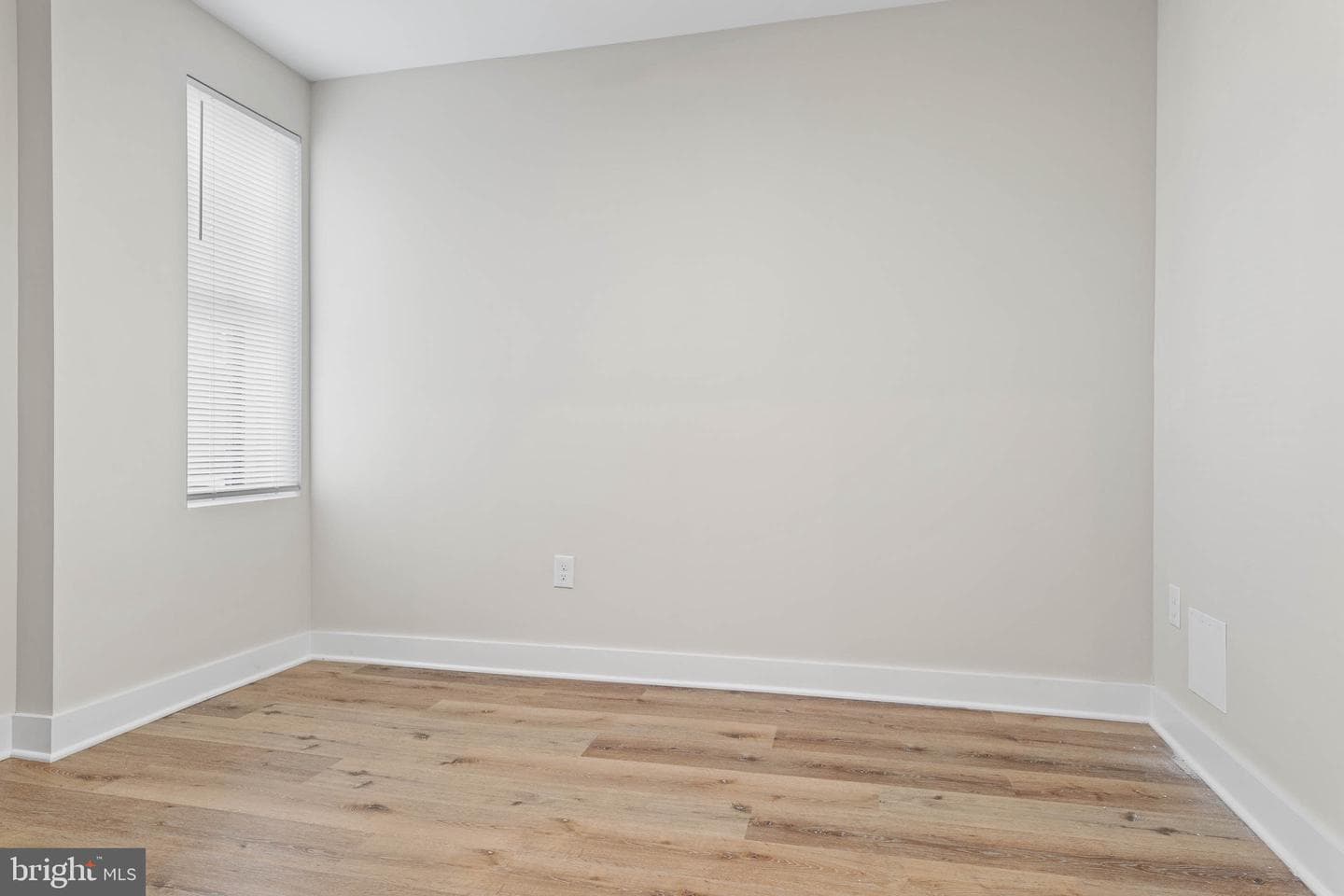 1443 N Edgewood Street photo 19