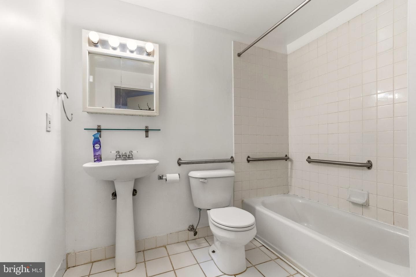 1324 Locust Street #214 photo 30