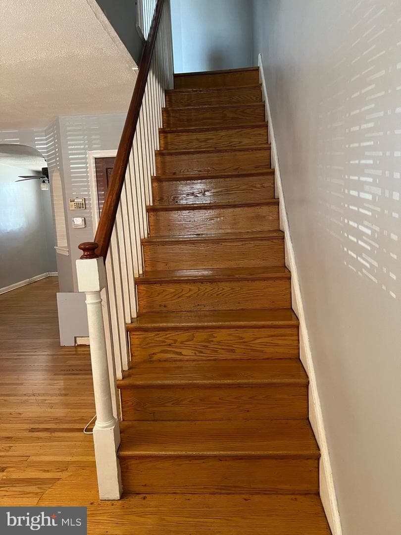 6128 Newtown Avenue photo 9