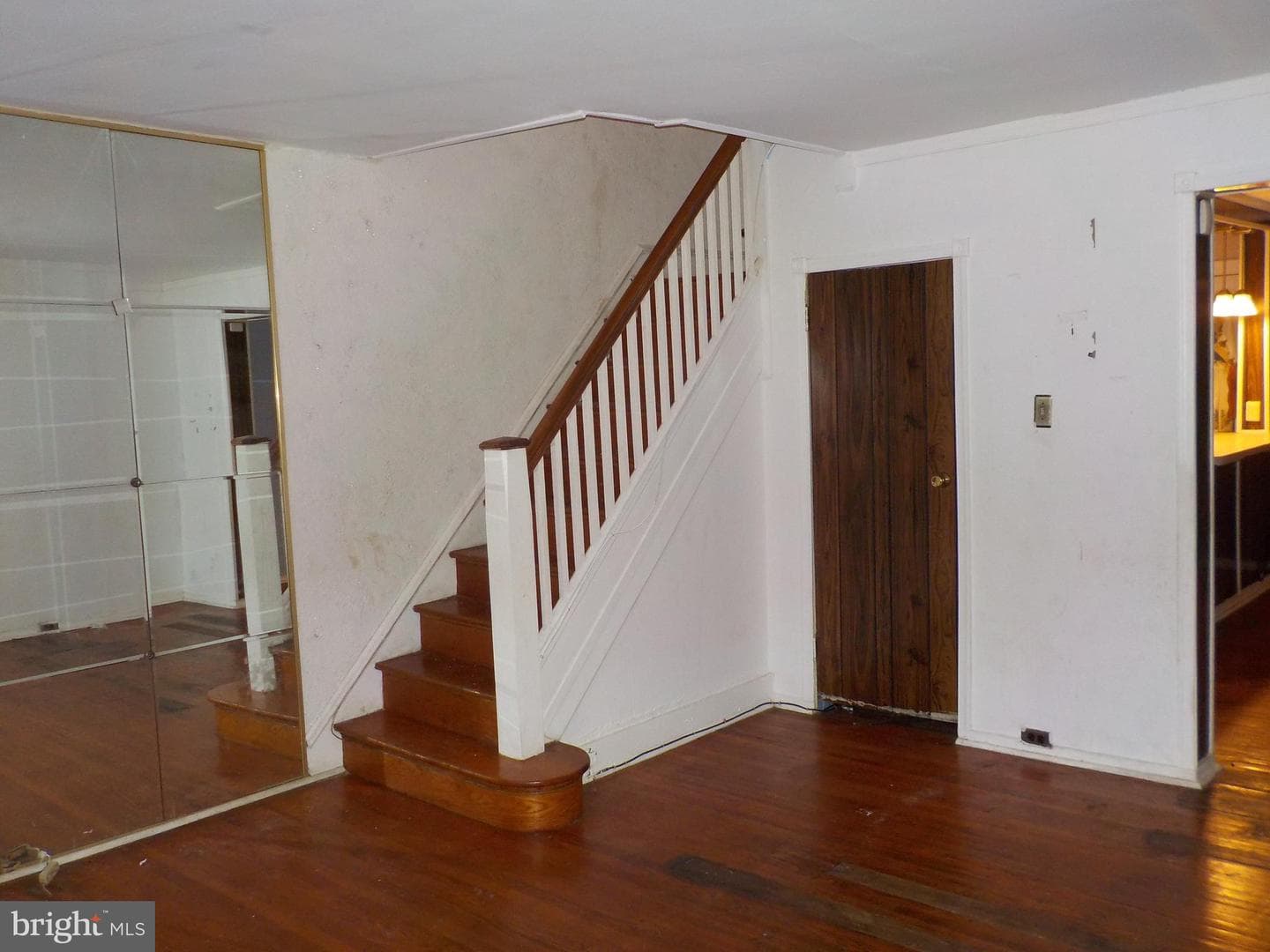 867 E Price Street E photo 5