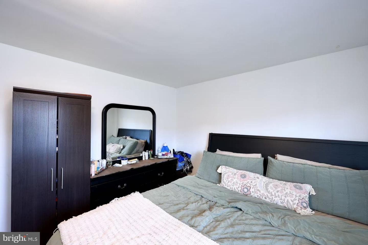 7523 Brous Avenue photo 13