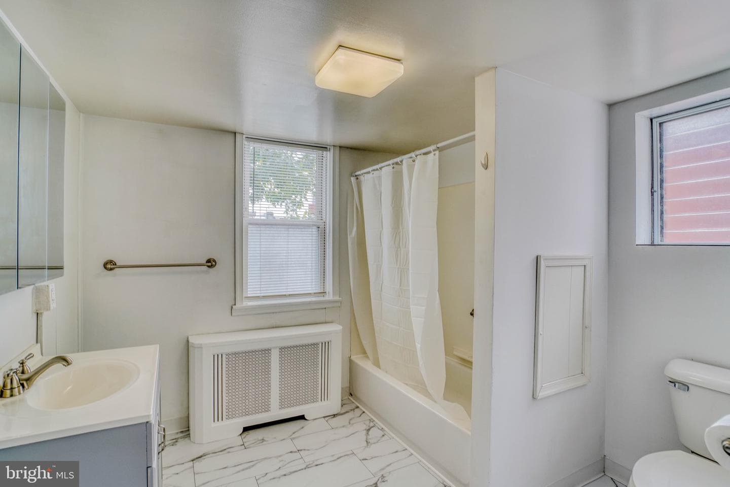 3271 Edgemont Street photo 18