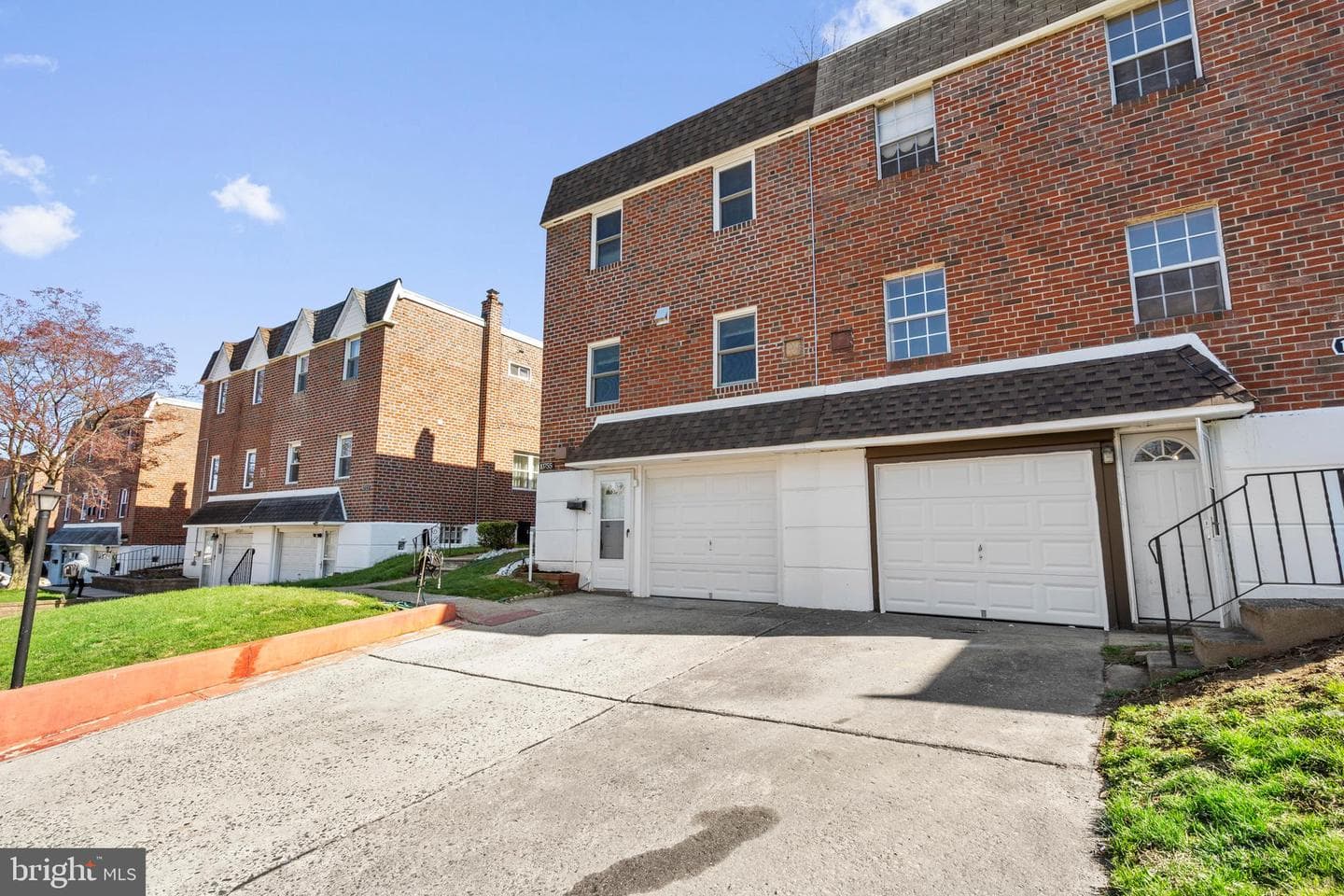 10755 Jeanes Street photo 2