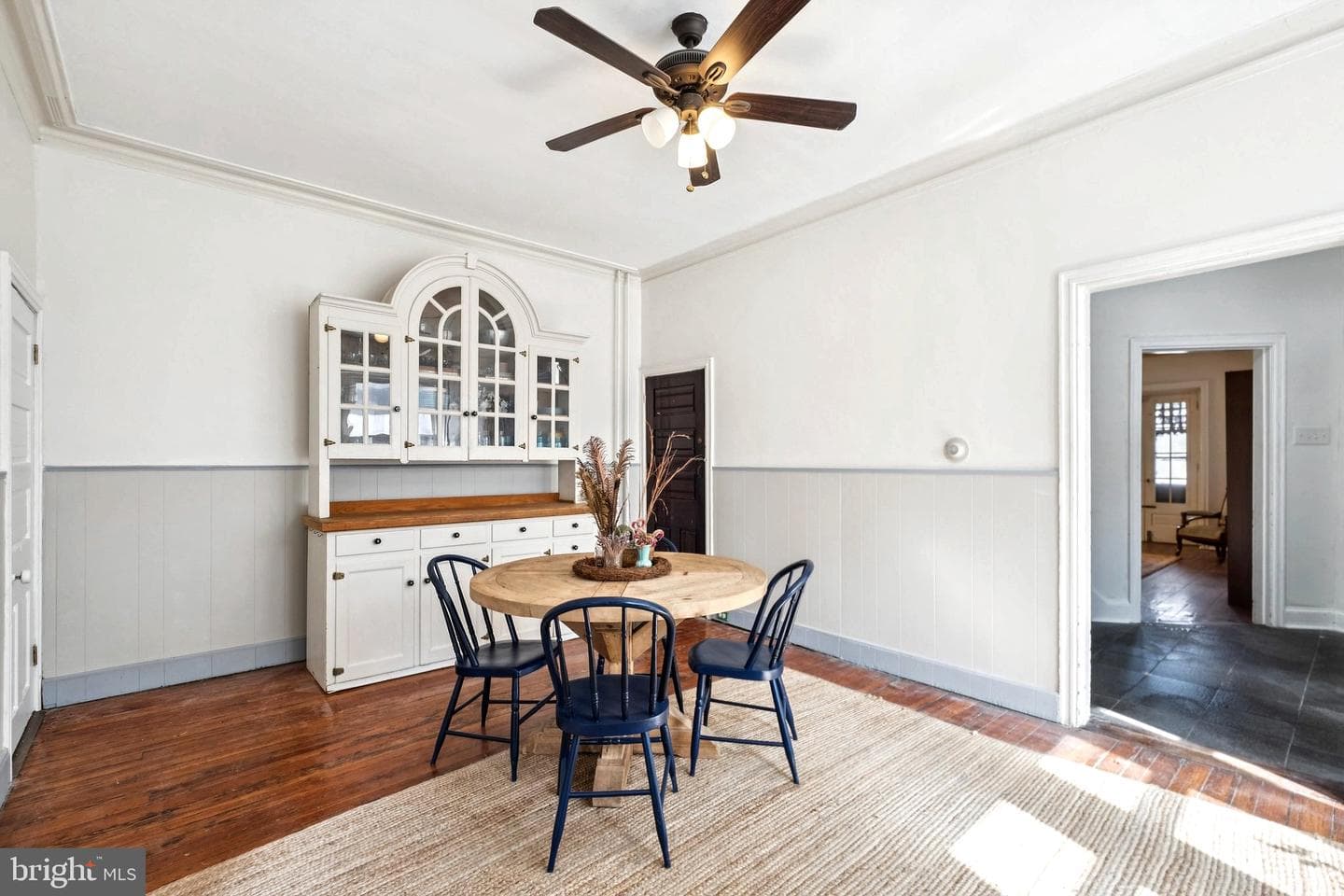 423 E High Street photo 12
