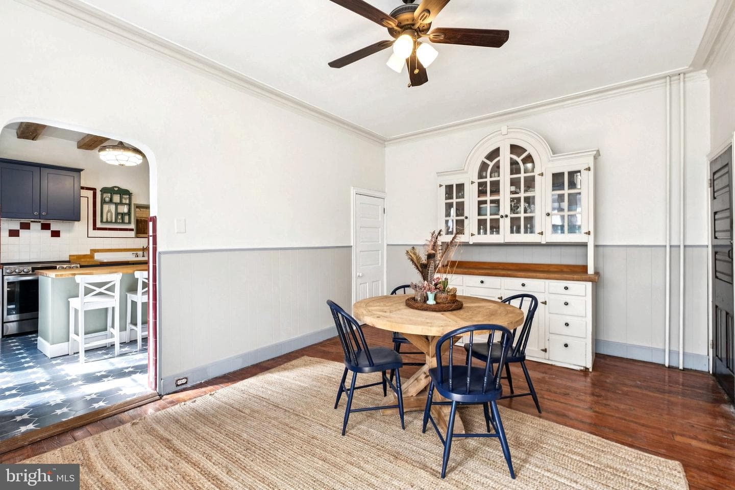 423 E High Street photo 9