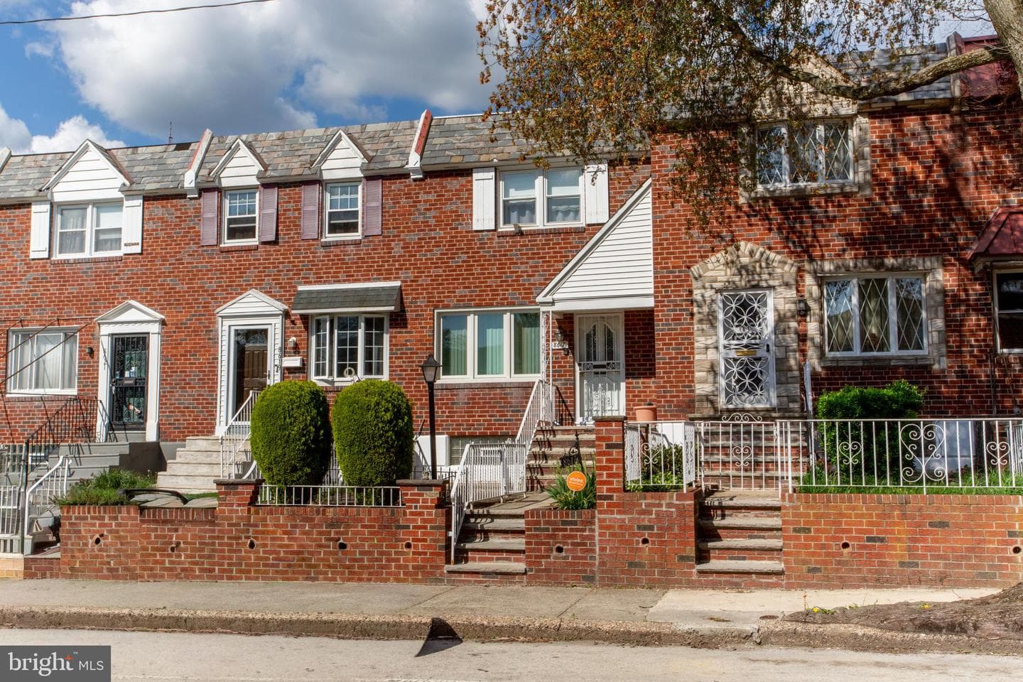 8617 Rugby Street photo 1