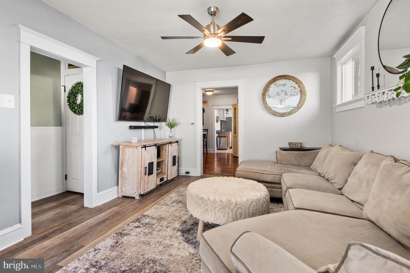 8015 Walker Street photo 3