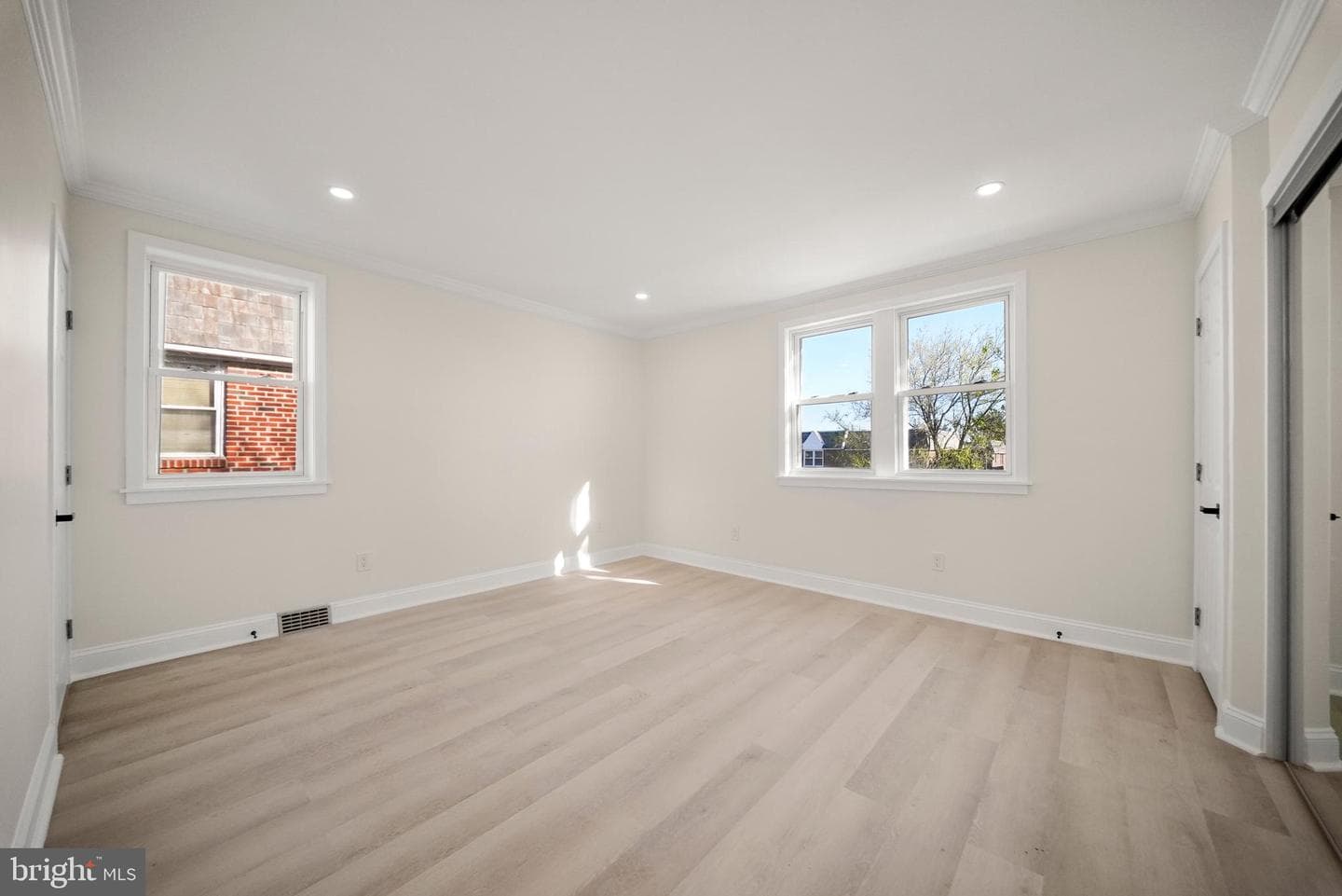 8630 Bayard Street photo 15