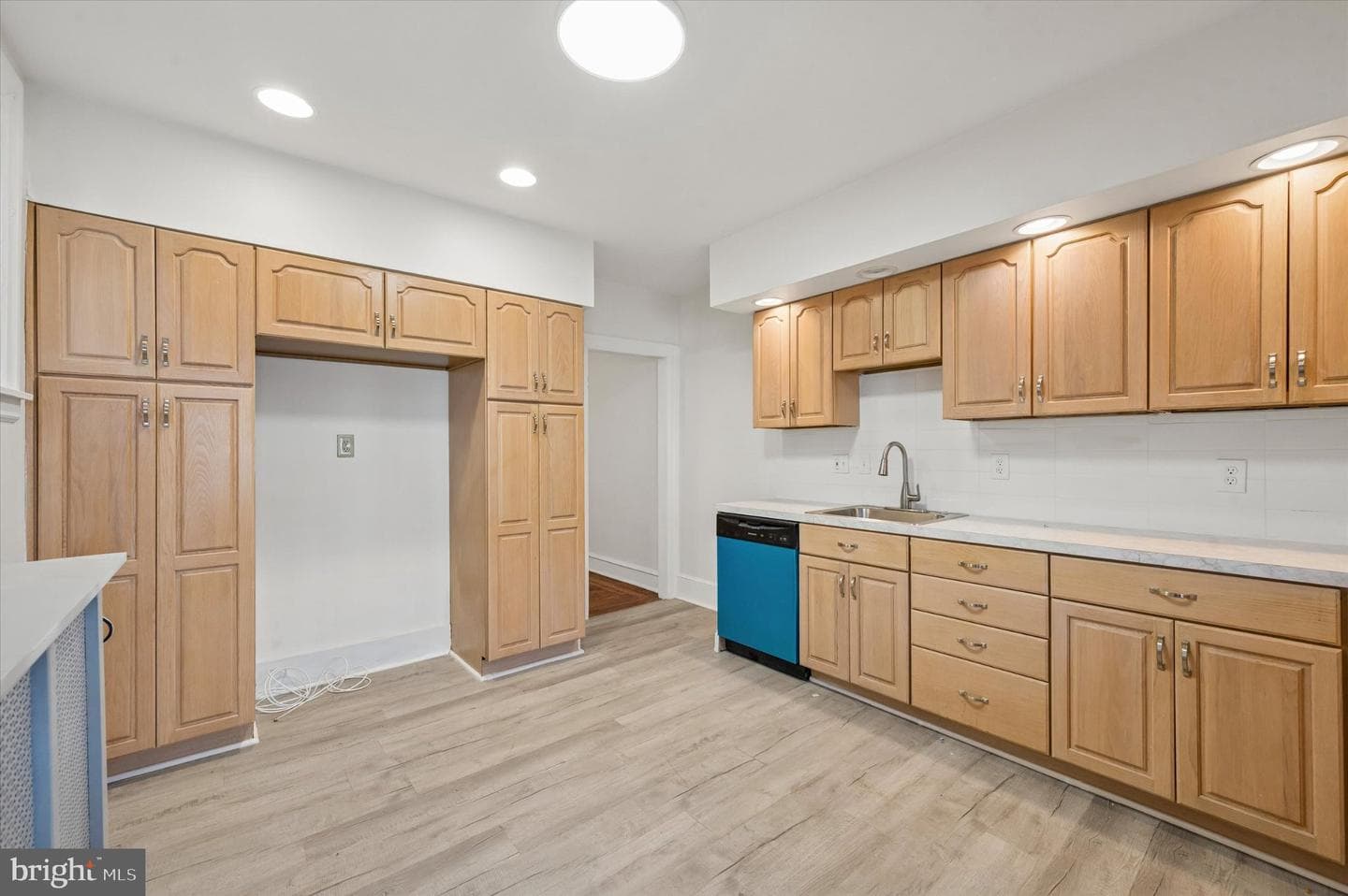 5949 Jefferson Street photo 14