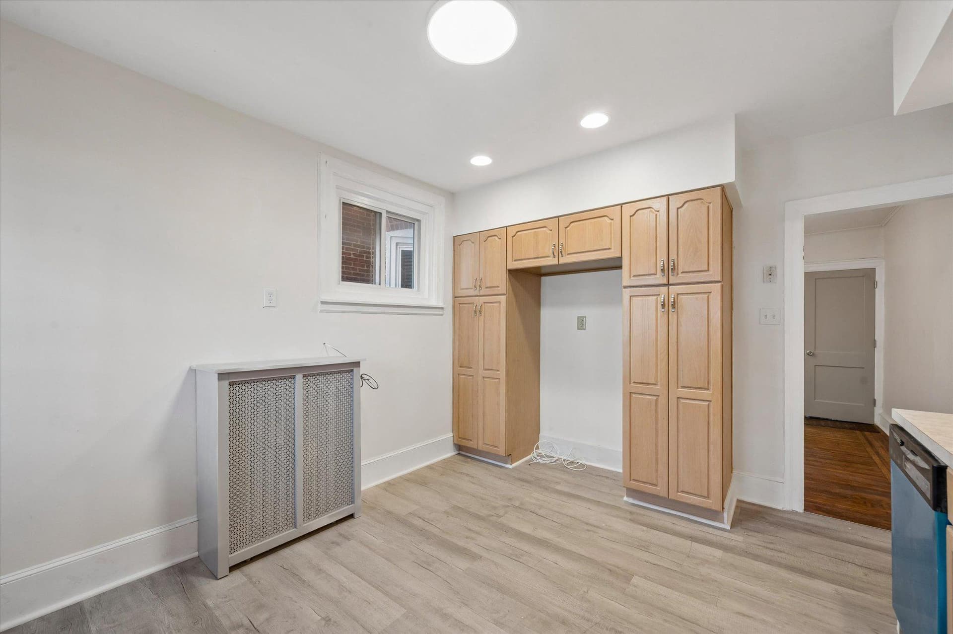 5949 Jefferson Street photo 15