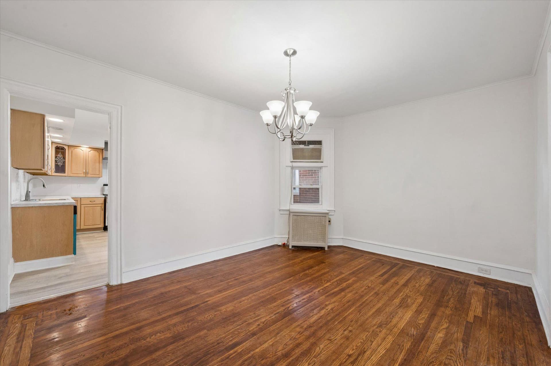 5949 Jefferson Street photo 9