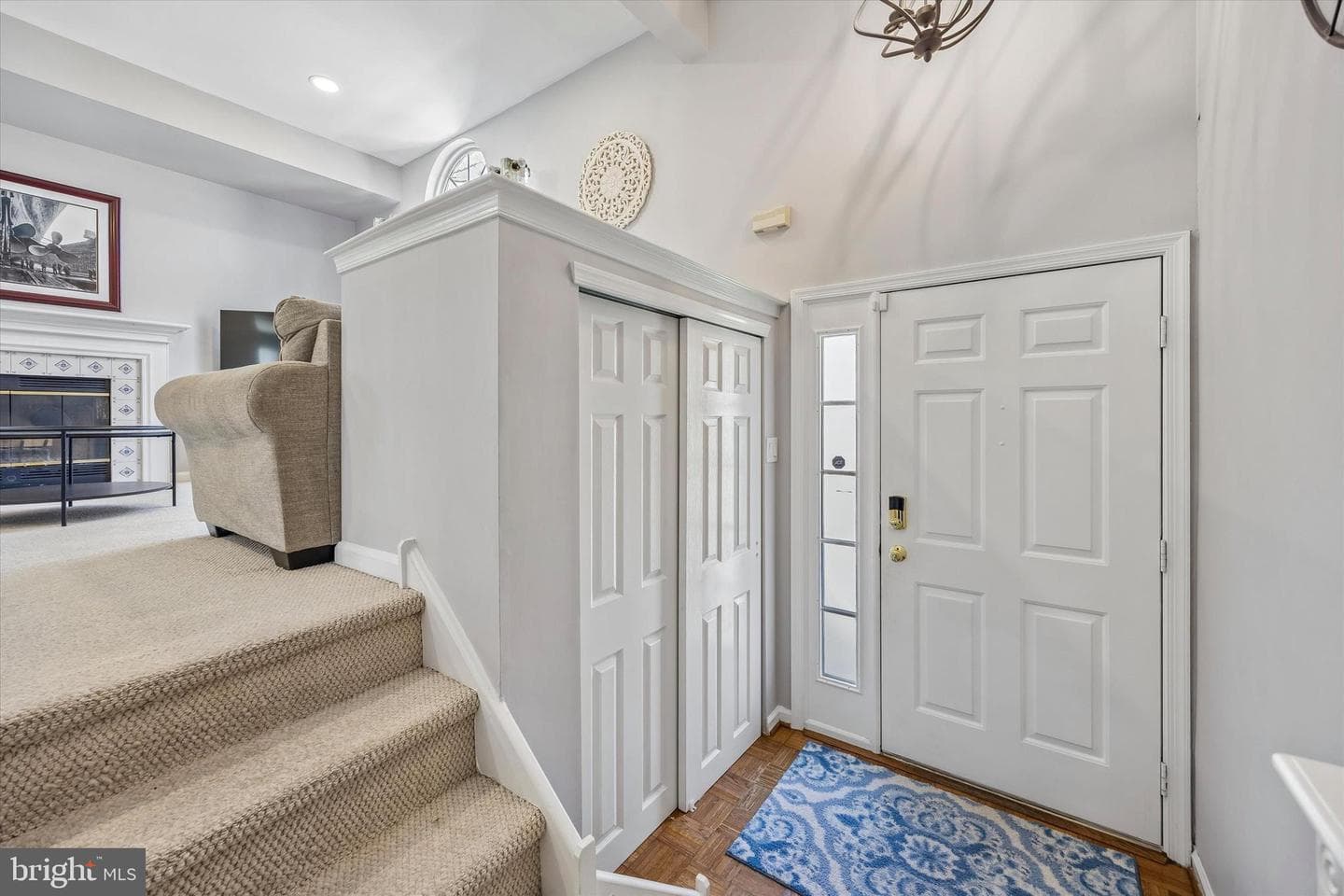 305 Sage Lane photo 2
