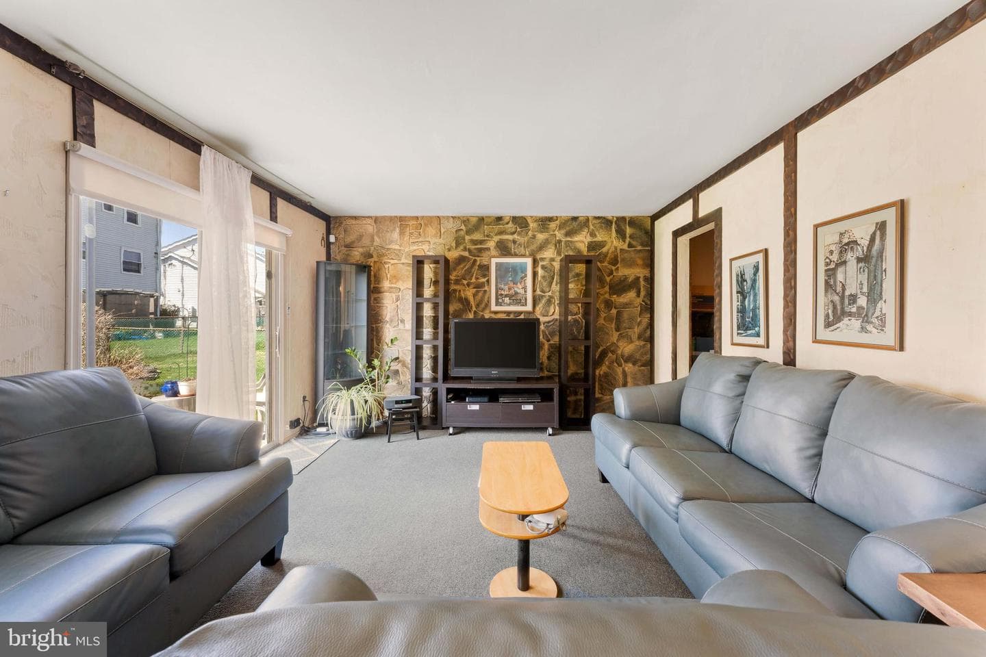 1858 Greymont Street photo 20
