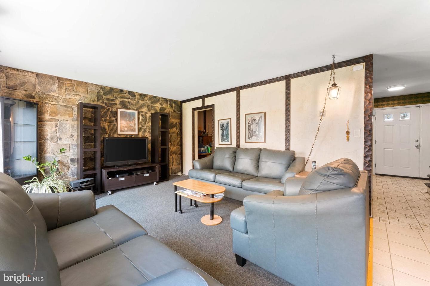 1858 Greymont Street photo 21