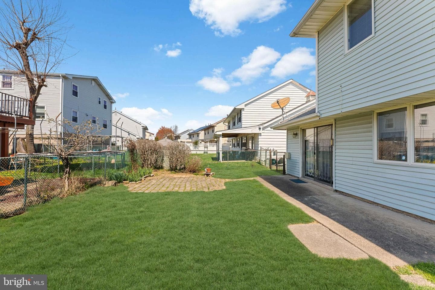 1858 Greymont Street photo 6