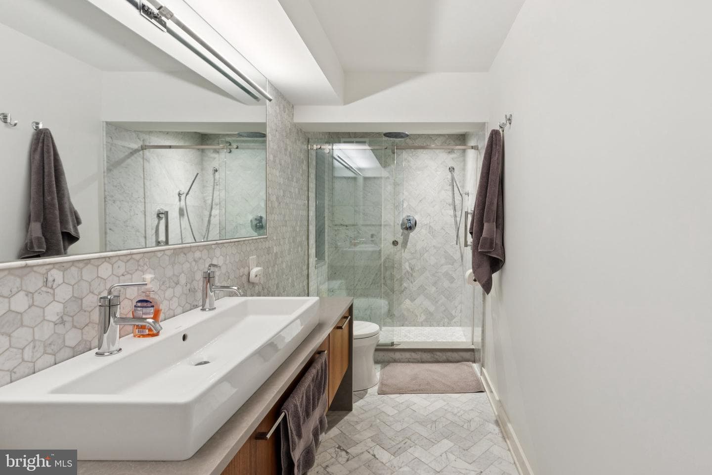 224 W Rittenhouse Square #1105 photo 38