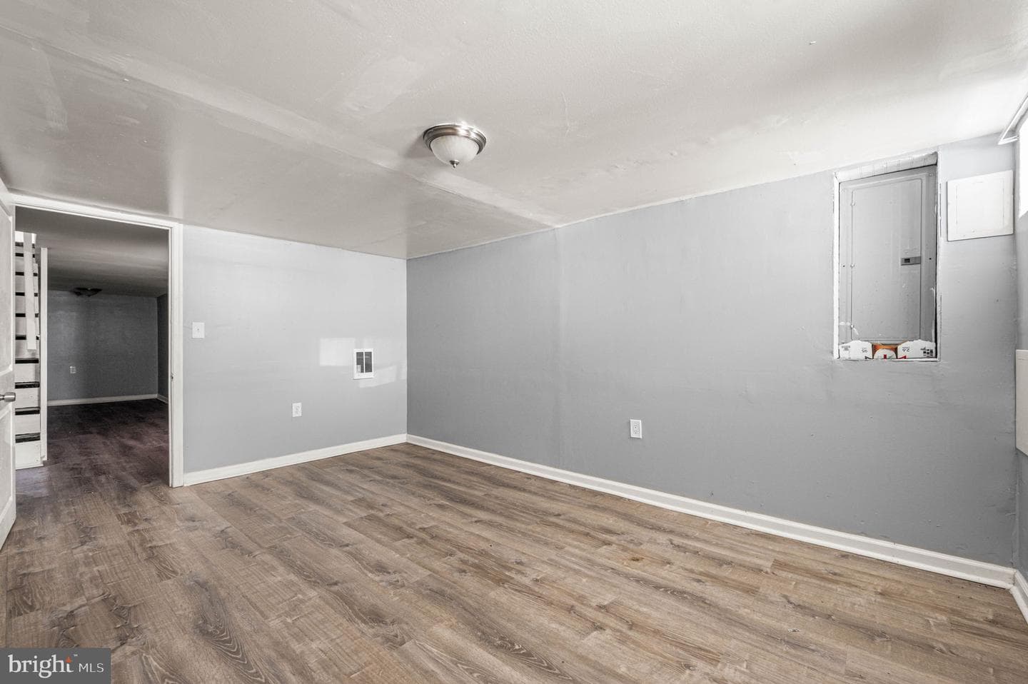 2123 E William Street photo 11