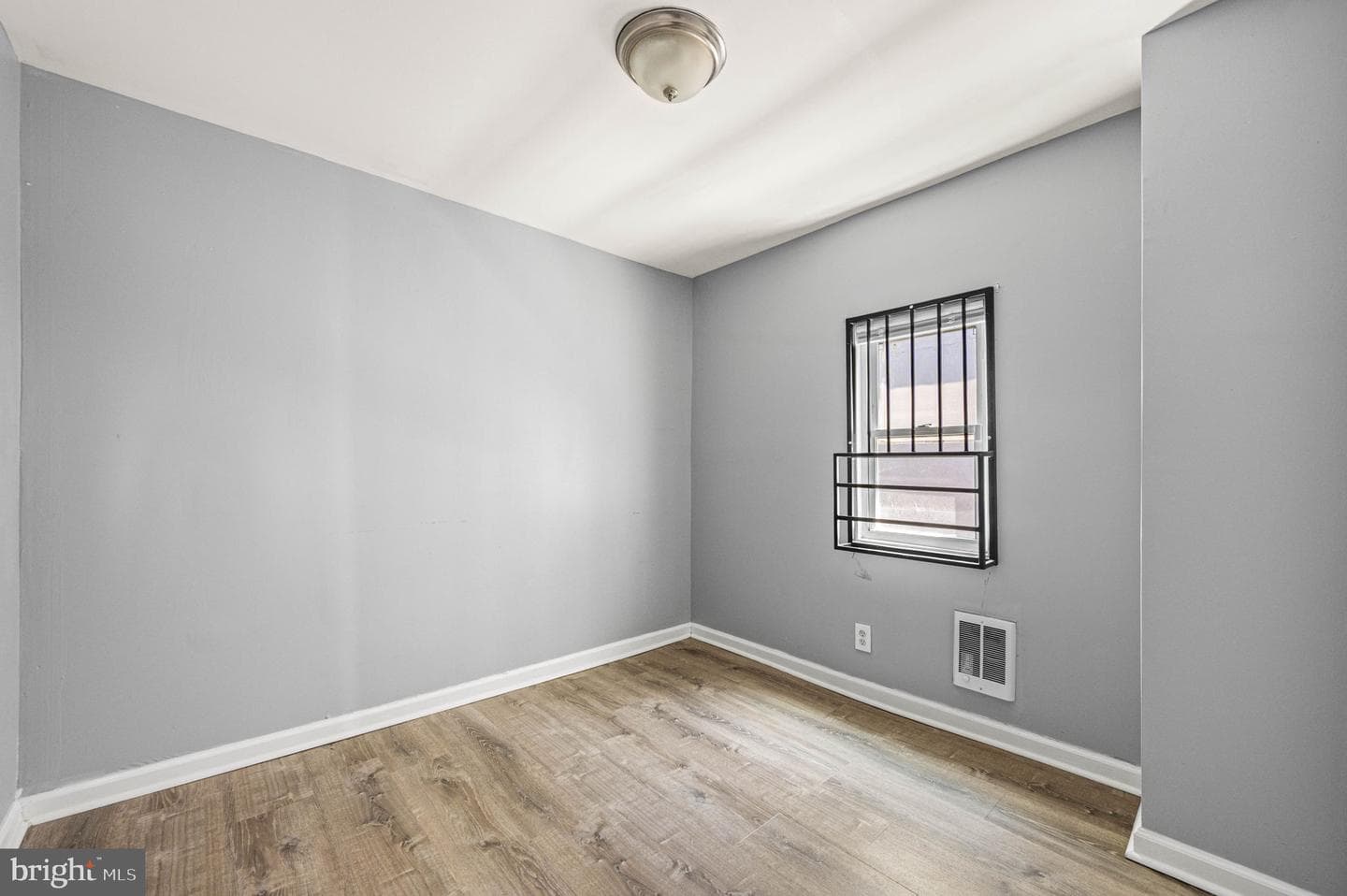 2123 E William Street photo 14
