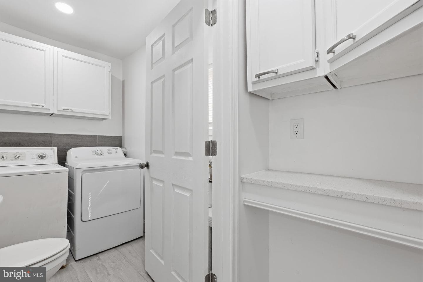 2024 W Berks Street photo 10