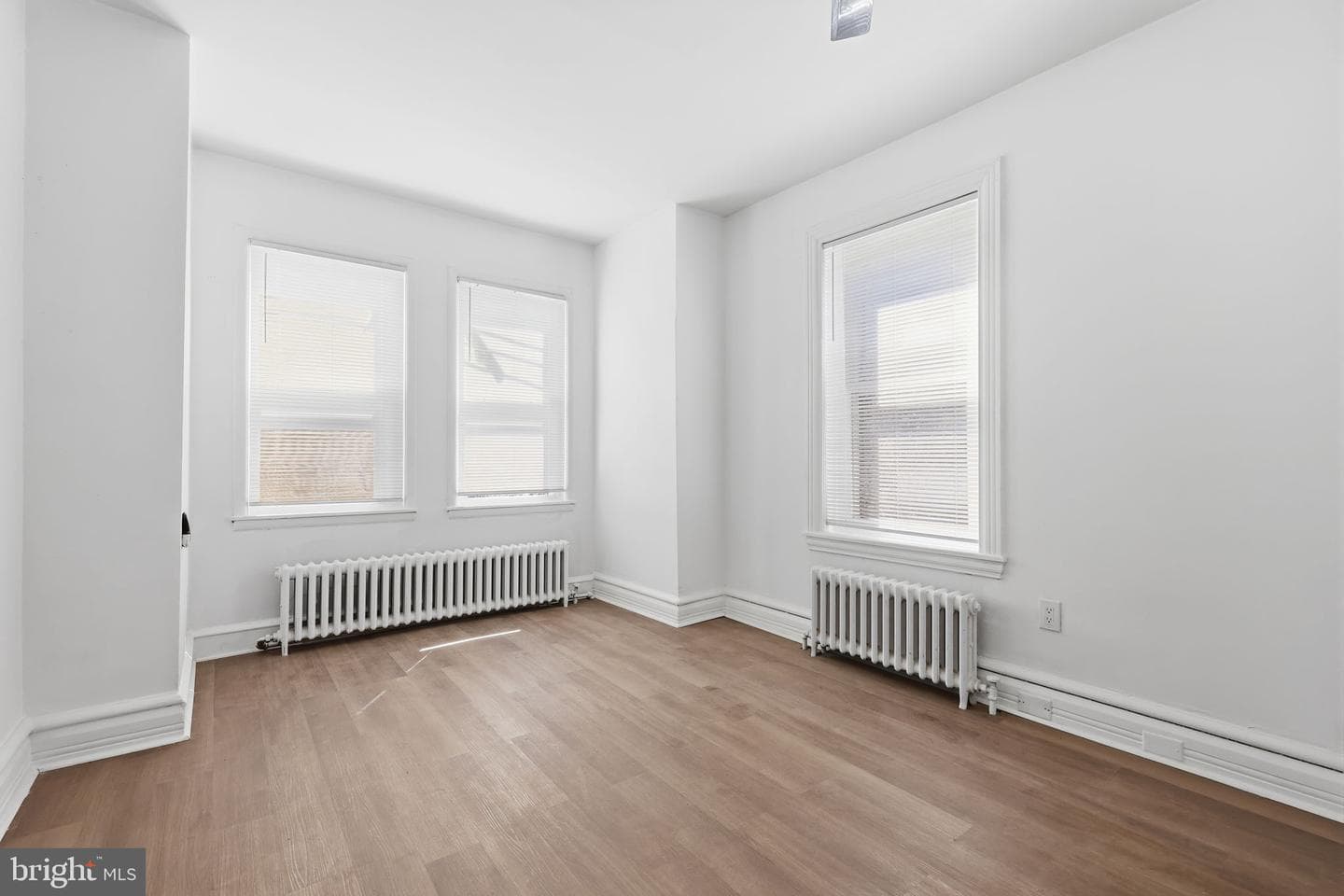2024 W Berks Street photo 13