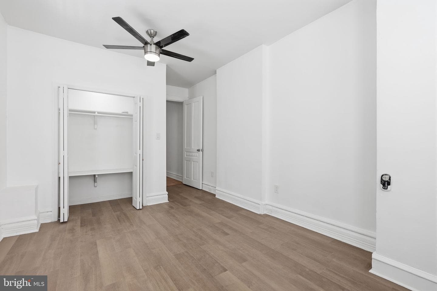 2024 W Berks Street photo 15