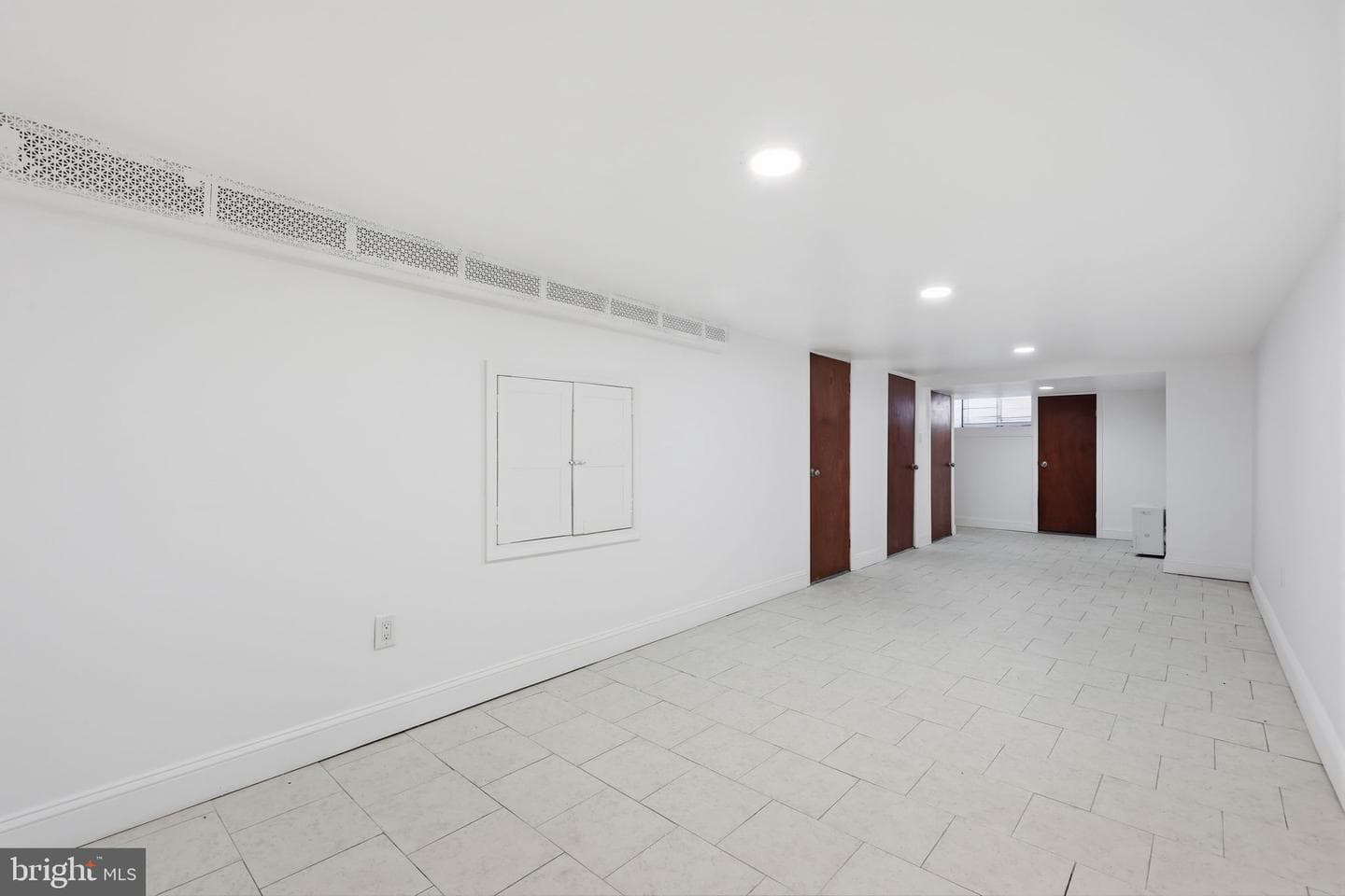 2024 W Berks Street photo 25