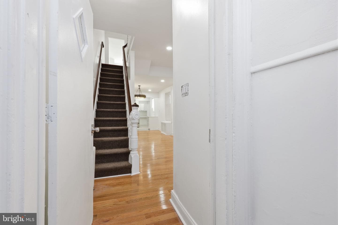 2024 W Berks Street photo 3