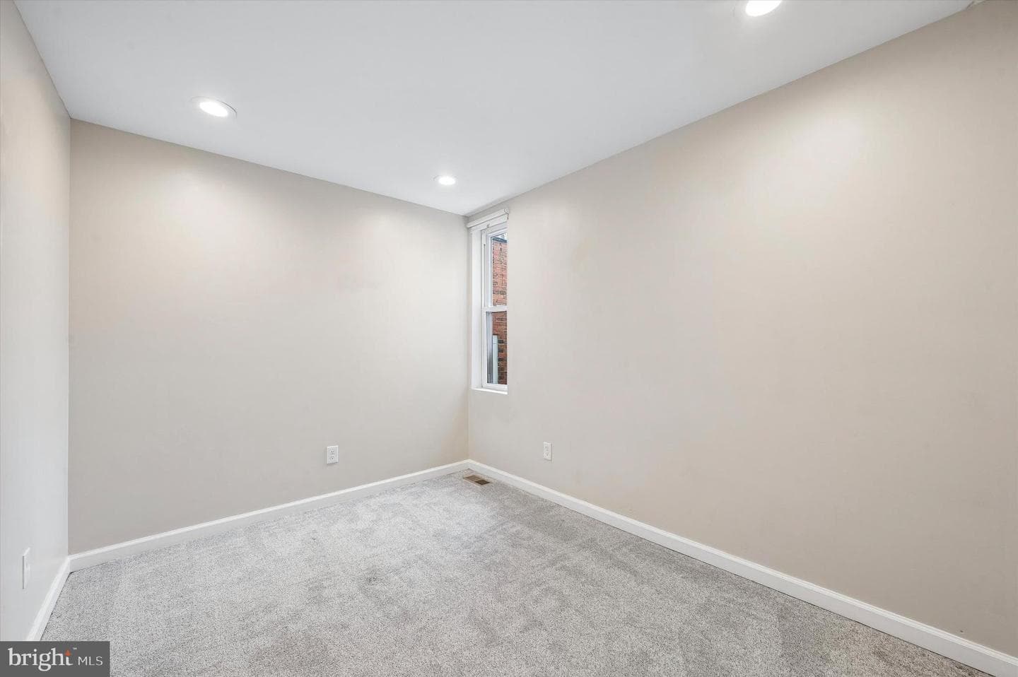 743 S 52nd Street photo 21