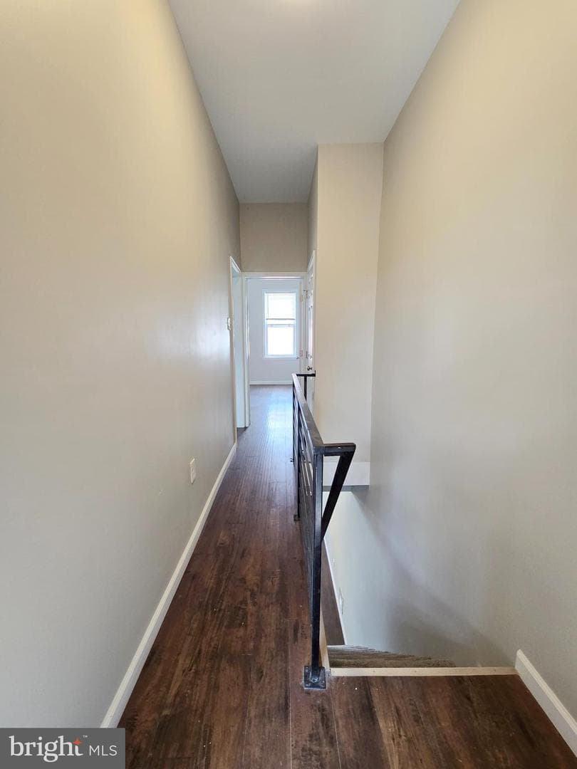 1737 N Dover Street photo 11