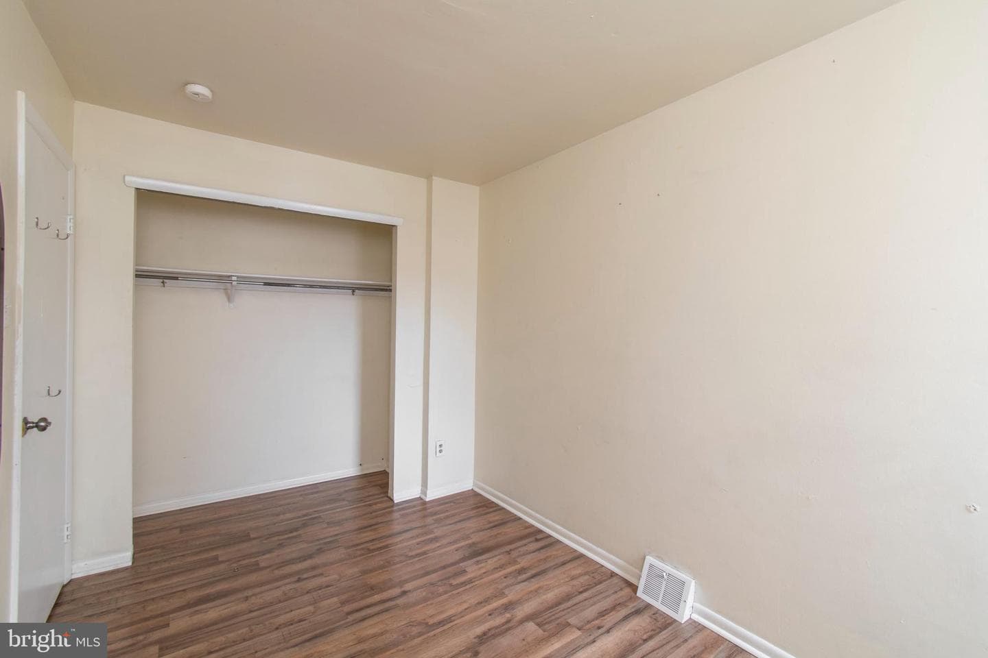 1635 Fontain Street photo 20