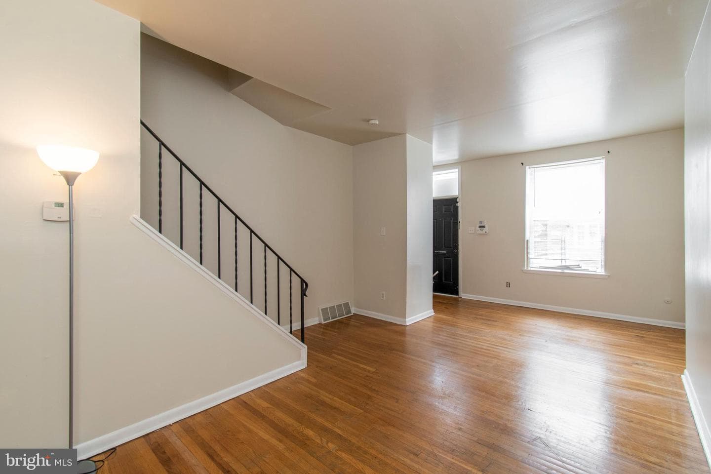 1635 Fontain Street photo 8
