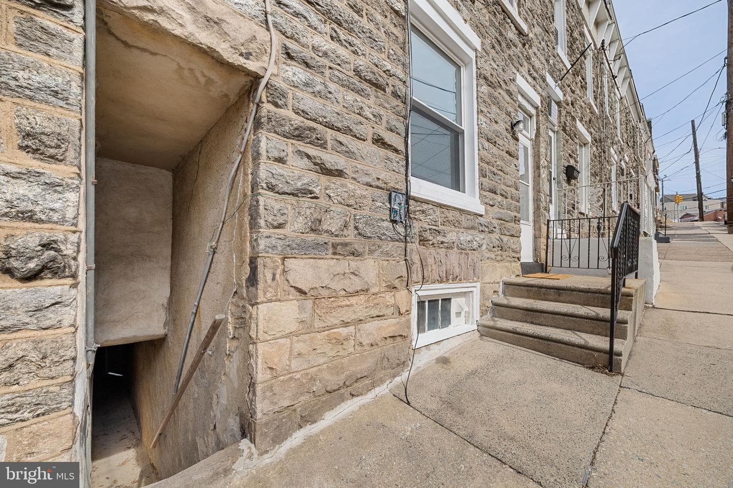 213 Dawson Street photo 2