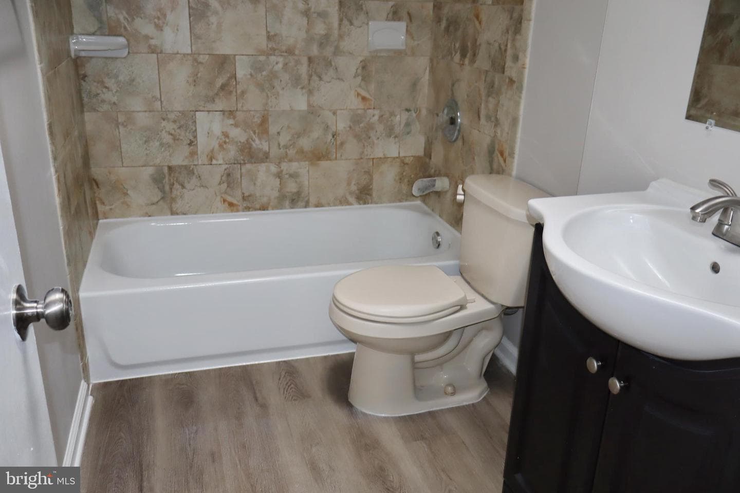 3019 Fairdale Road photo 16