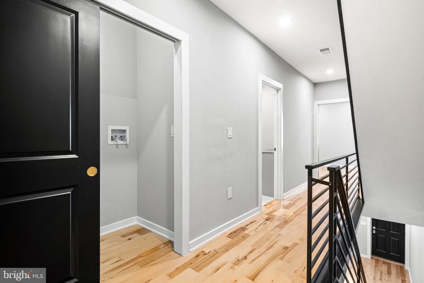 1329 Dickinson Street photo 15