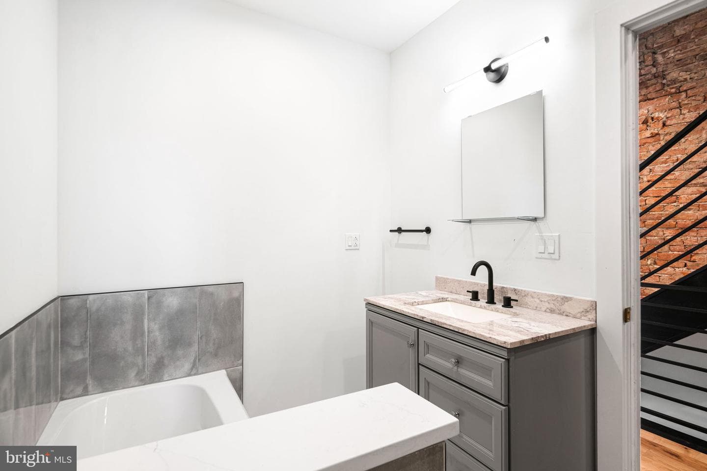 1329 Dickinson Street photo 16