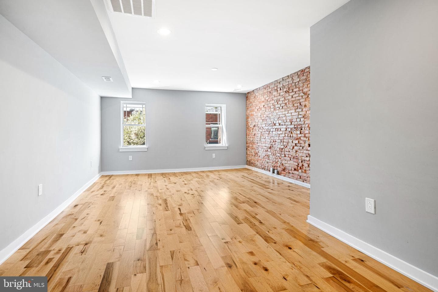 1329 Dickinson Street photo 25
