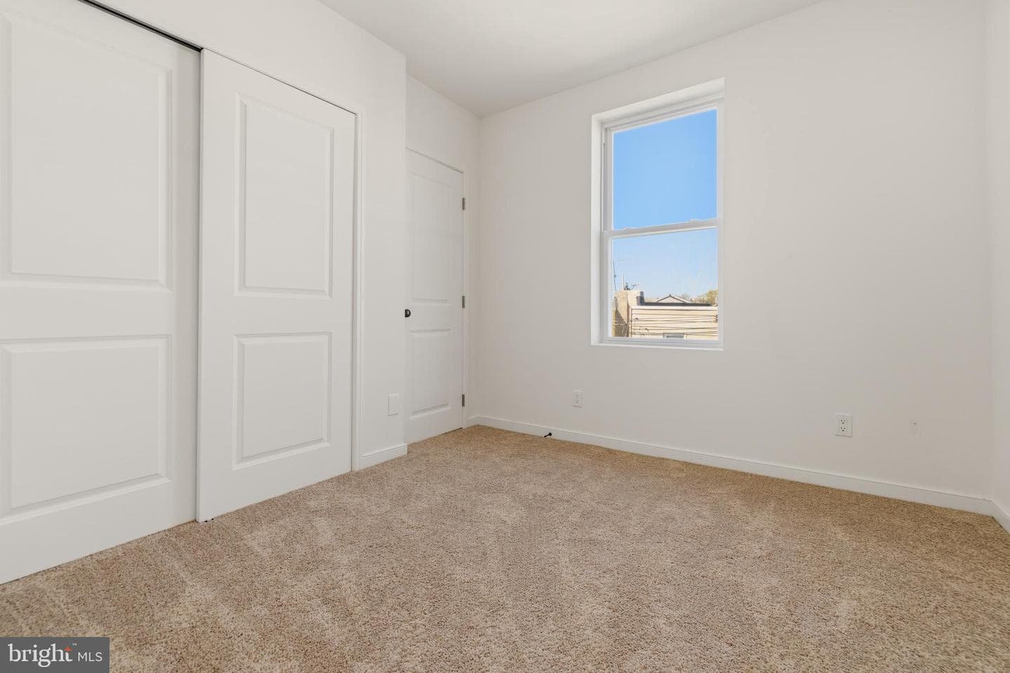 1724 N Edgewood Street photo 17