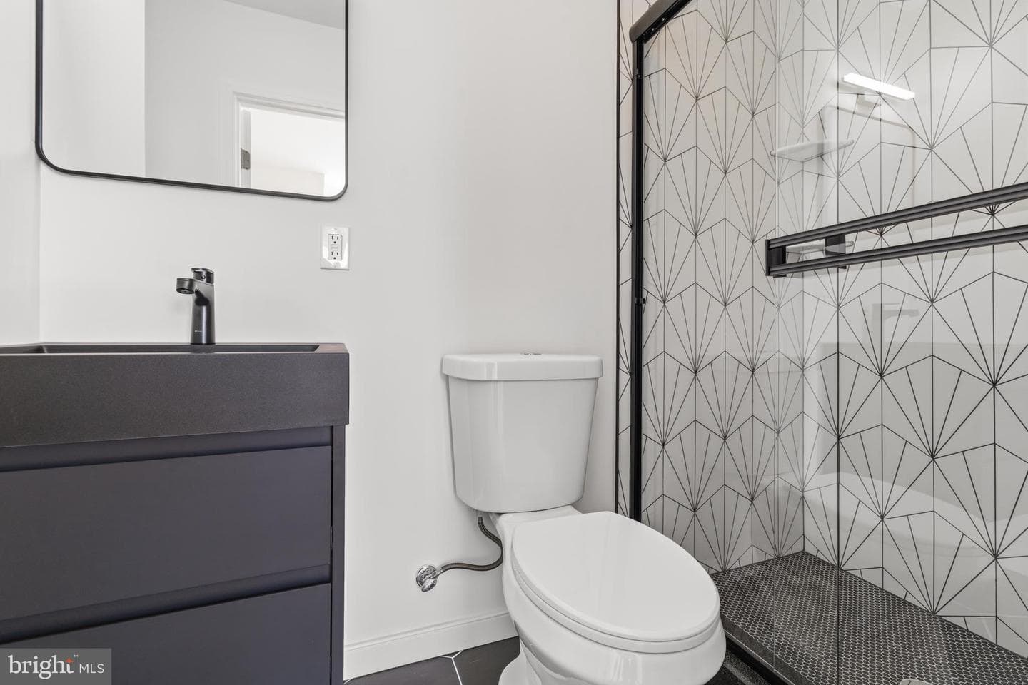 1724 N Edgewood Street photo 23