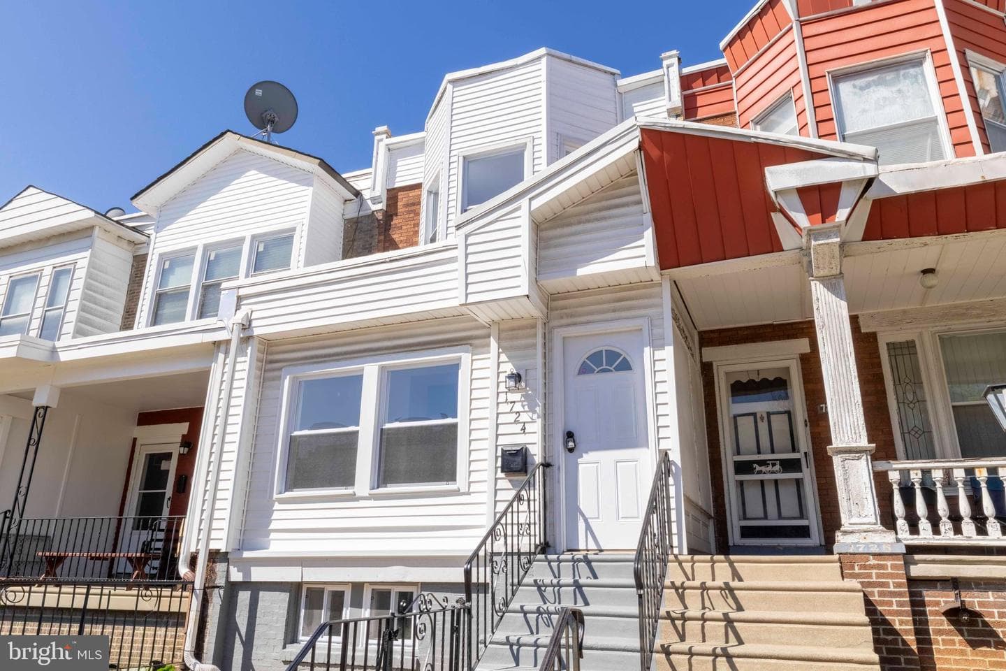 1724 N Edgewood Street photo 3