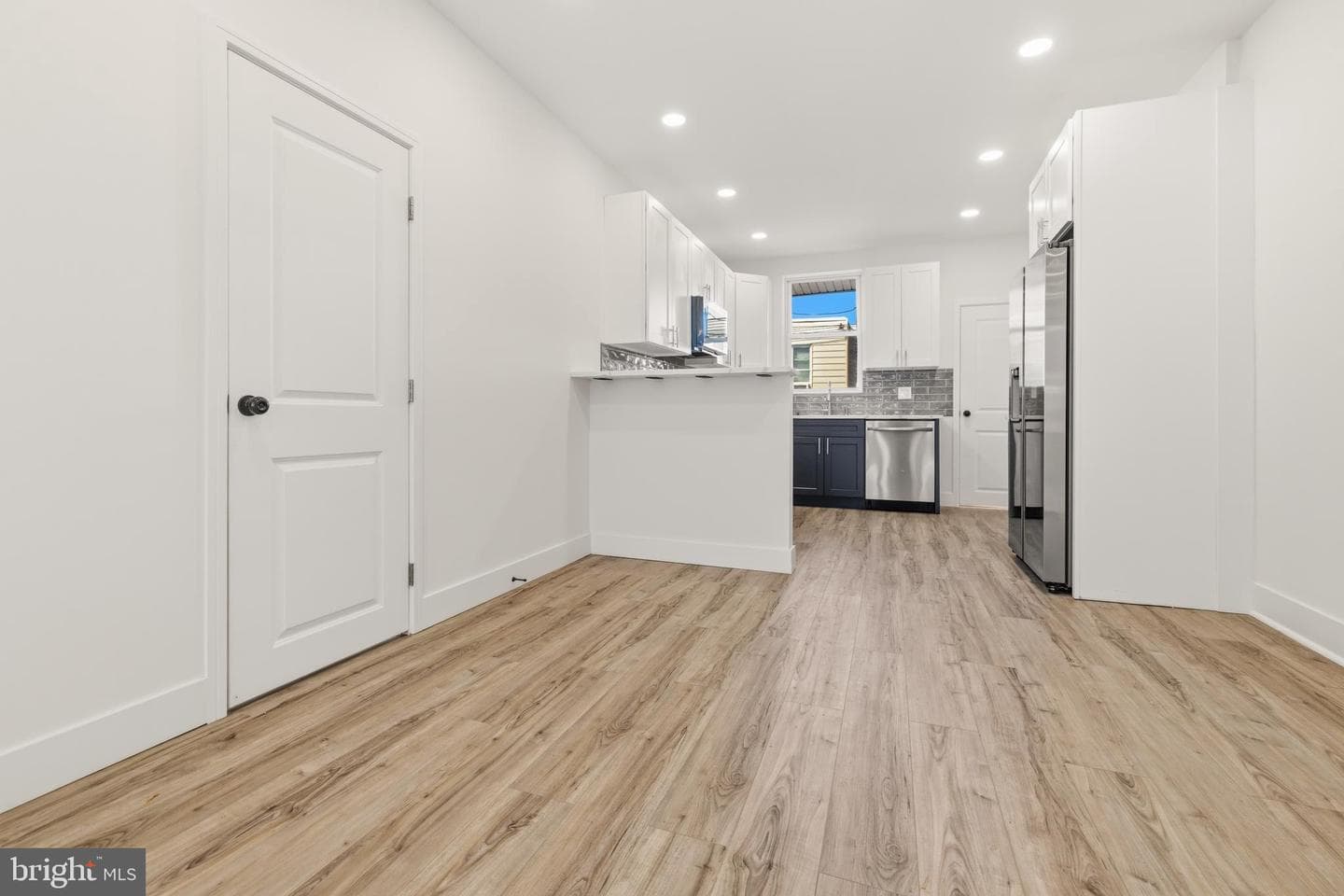 1724 N Edgewood Street photo 8