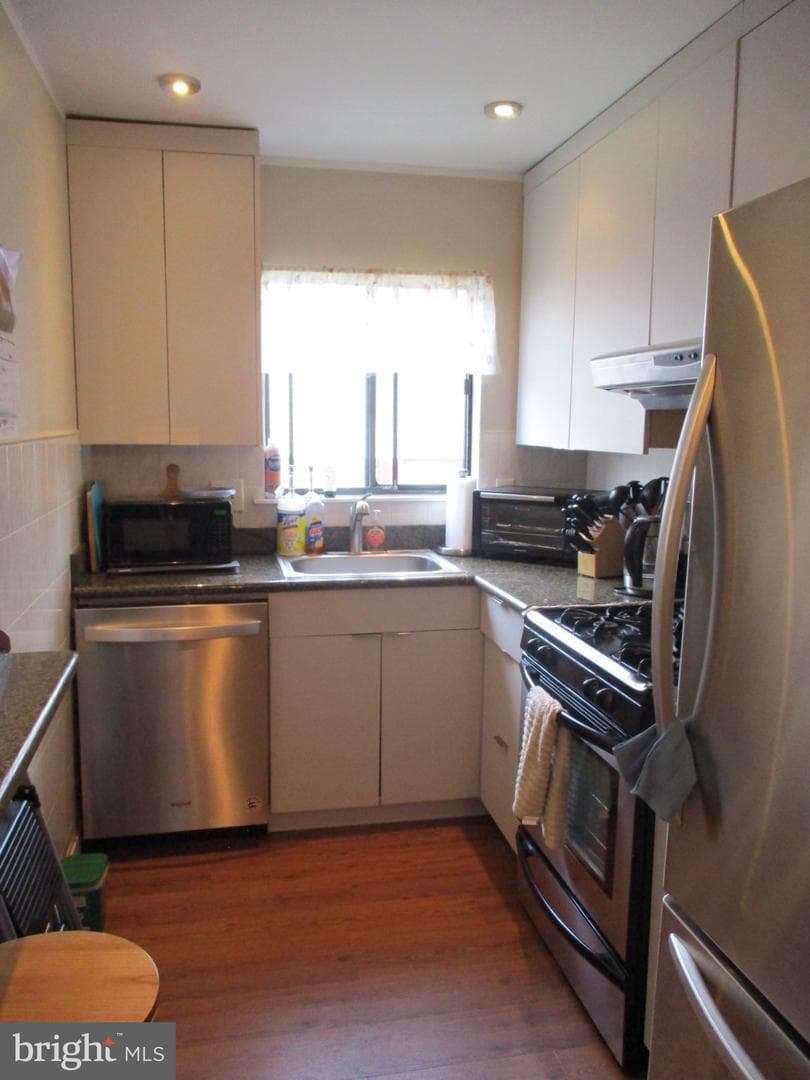 1569 Stoney Lane #b photo 6