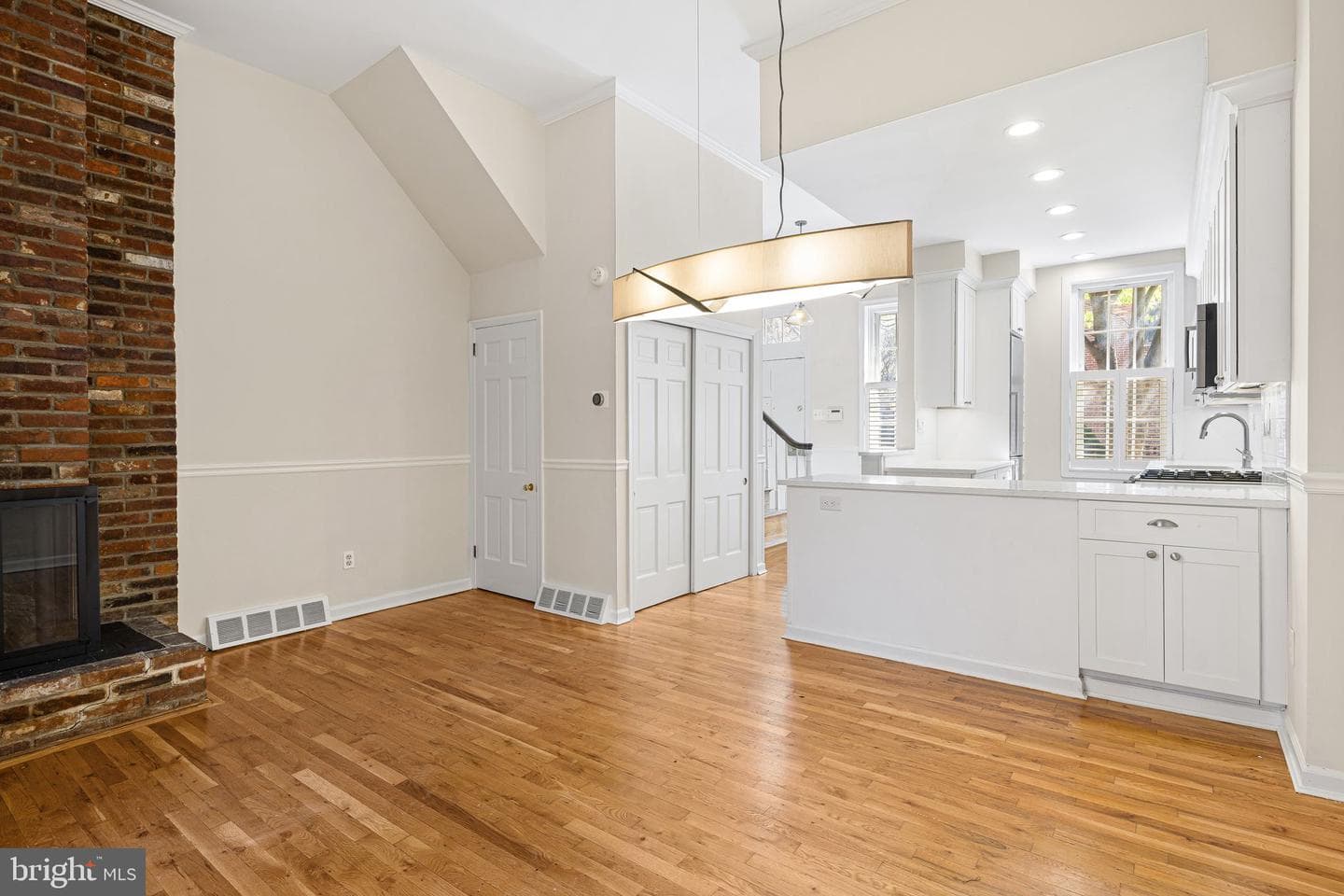 1115 Lombard Street photo 12
